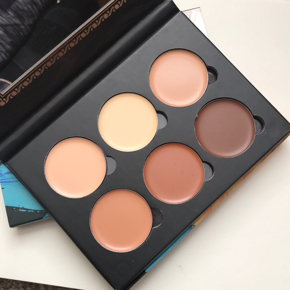 Concealer - Picture 3 of 3